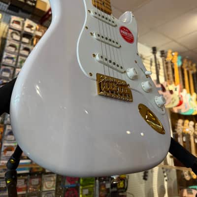Squier FSR Classic Vibe '50s Stratocaster White Blonde with Gold Hardware image 4