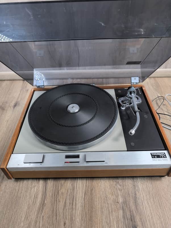 Thorens TD 125 Turntable image 1