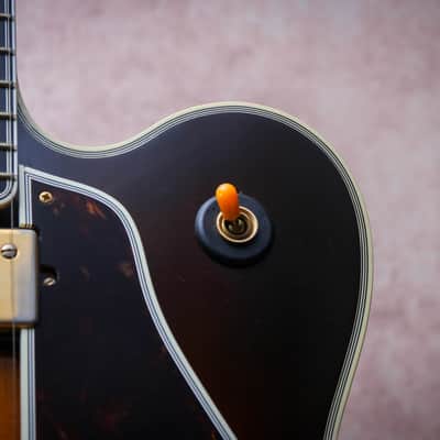 GIBSON USA Custom Shop Historic Super 400 CES "Tobacco Burst + Ebony" (1997) image 8