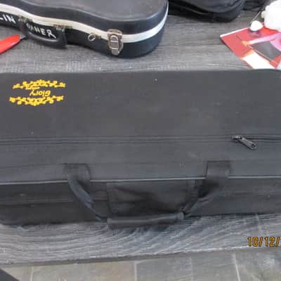 Glory brand trumpet with case and mouthpiece. image 6