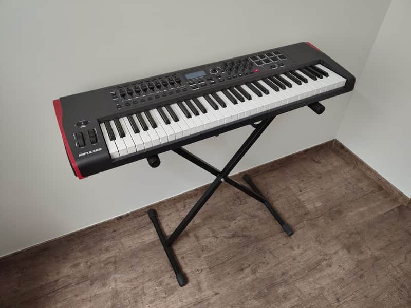 Novation Impulse 49 MIDI Controller mid 2010-2020 - Plastic image 1