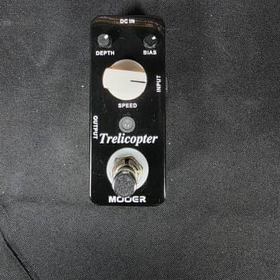 Mooer Trelicopter Tremolo Guitar Effect Pedal 2010s - Black image 1
