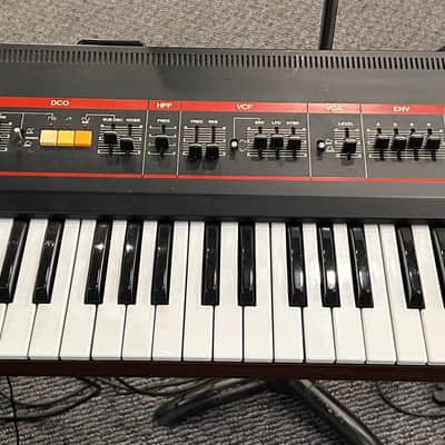 Roland Juno-60 61-Key Polyphonic Synthesizer 1982 - 1984 - Black