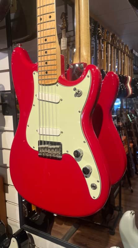 Fender Offset Series Duo-Sonic | Reverb Canada