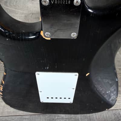 Fender V000 Serial Number American Vintage 1957 RI Stratocaster 1982 - Black image 10