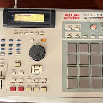 Akai MPC2000XL MIDI Production Center 2000 - 2005 - Grey