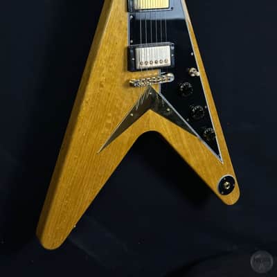 Gibson Korina '58 Flying V from 2022 in Natural with original case image 4