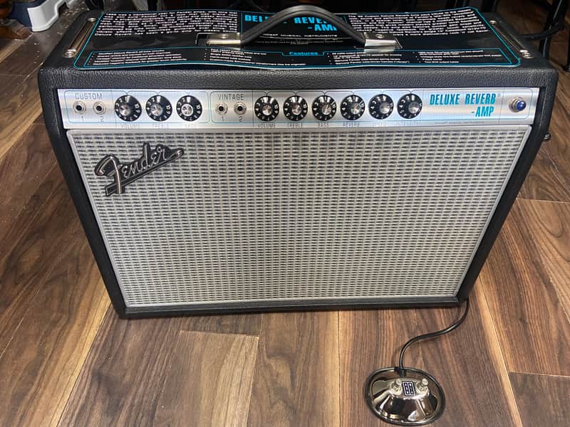 Fender '65 Deluxe Reverb Reissue 22-Watt 1x12" Guitar Combo 1994 - Present - Black image 1