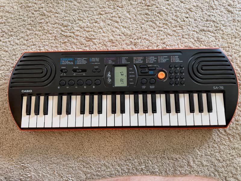 Casio SA-76 44-Key Portable Mini Keyboard 2010s - Black image 1