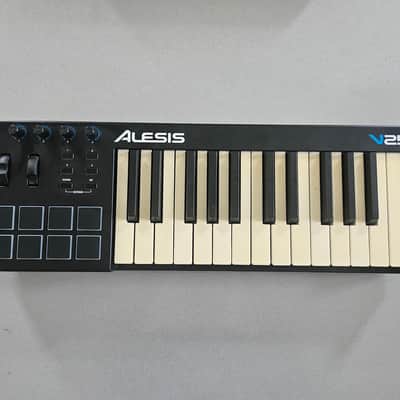 Alesis V25 25-key USB MIDI Controller with Beat Pads 2017 - 2022 - Black