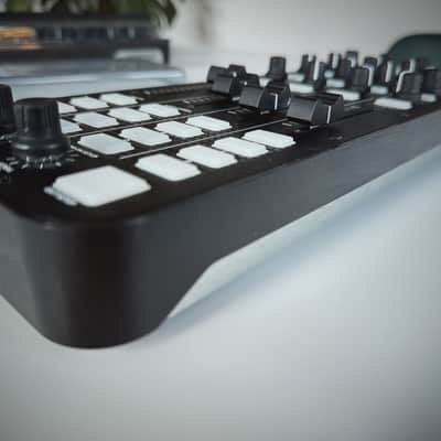 Allen & Heath XONE:K2 MIDI/USB DJ Controller 2010s Black image 5