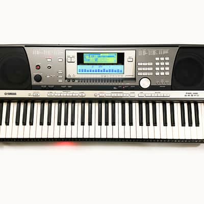 Yamaha PSR-640 Synthesizer Arranger Workstation Made in JAPAN. Good Condition. Works Great !...