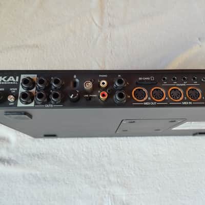 Akai MPC Live II Standalone Sampler / Sequencer 2020 - Present - Black image 9