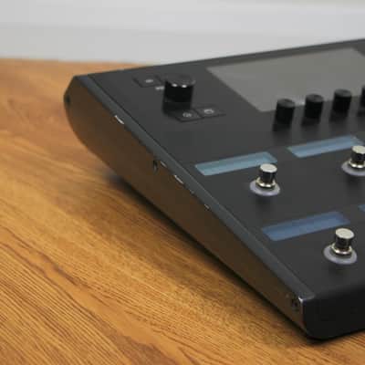 Line 6 Helix Floor Multi-Effects Guitar Processor image 5
