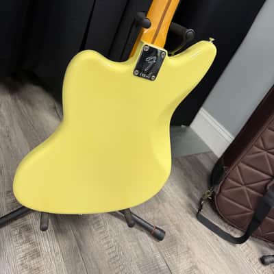 Fender Jaguar Player II - yellow image 5
