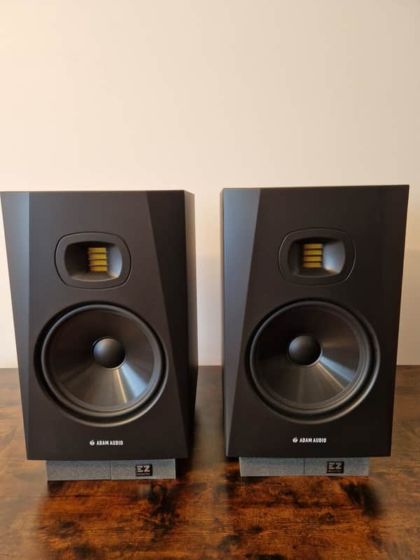 ADAM Audio T8V 8" Active Studio Monitors (Pair) 2020 - 2021 - Black image 1
