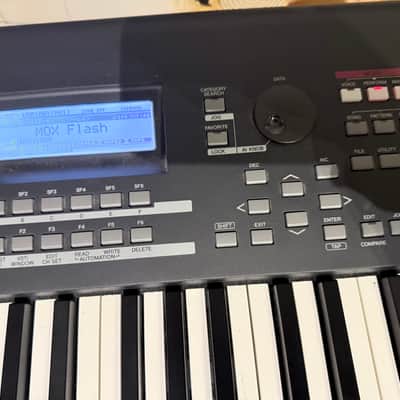 Yamaha MOXF8 Production Synthesizer 2013 - Present - Gray image 8