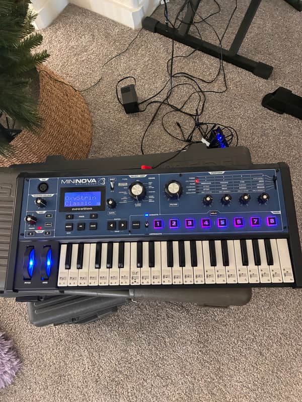 Novation MiniNova 37-Key 18-Voice Synthesizer 2012 - Present - Blue image 1