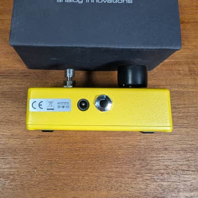 MXR M148 Micro Chorus 2005 - Present Yellow image 2