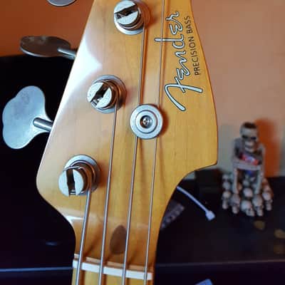 Fender Precision Bass MIJ 1993-1994 Aged Vintage White image 4