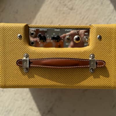 Fender EC Vibro-Champ Eric Clapton Signature 5-Watt 1x8" Guitar Combo 2012 - 2015 - Tweed image 2