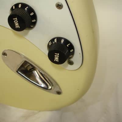 90's Fender Artist Series Yngwie Malmsteen Signature Stratocaster Electric Guitar, Vintage White image 7