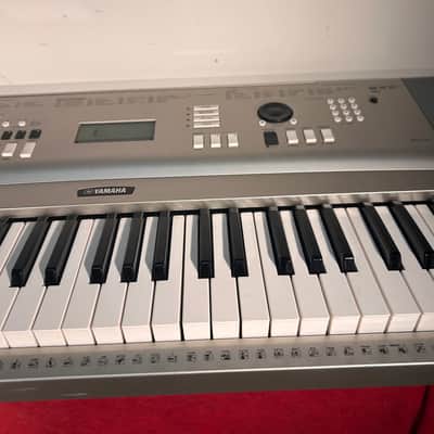 Yamaha YPG235 Portable Grand Piano image 4
