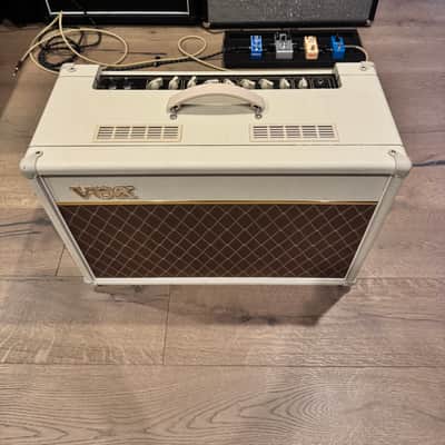 Vox AC15C1 LIMITED EDITION CREAM BRONCO 2007 - CREAM BRONCO image 3