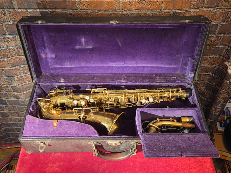Vintage Early 1920s Buescher True Tone Low Pitch Eb Alto Saxophone w/ Original Carrying Case - RECENTLY REPADDED!! image 1