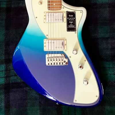 Fender Player Plus Meteora HH 2022 - Present - Belair Blue image 2
