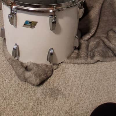 Ludwig  Blue Olive pointed badges 70's - White Cortex image 2