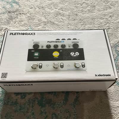 TC Electronic Plethora X3 TonePrint Multi-Effects Pedalboard 2022 - Present - White image 1