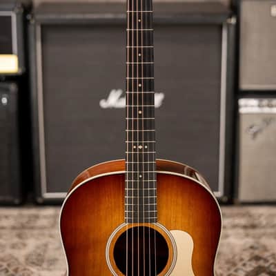 Taylor Gold Label 517e SB Grand Pacific Acoustic/Electric Guitar - Sunburst with Cream Pickguard and Hardshell Case image 4