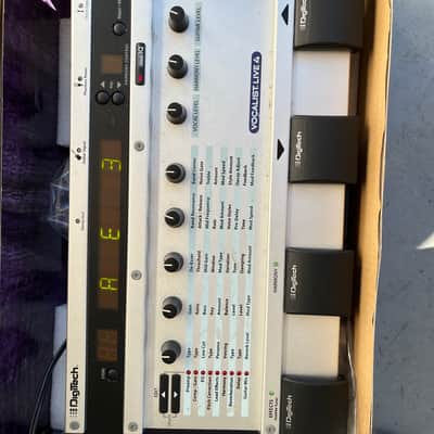 DigiTech Vocalist Live 4 Vocal Effect Processor 2010s - White image 3