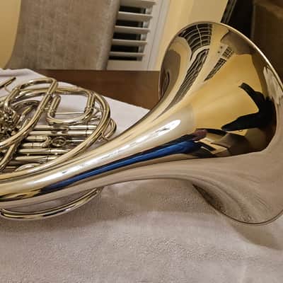 C.G. Conn Professional 8D Double French Horn image 2
