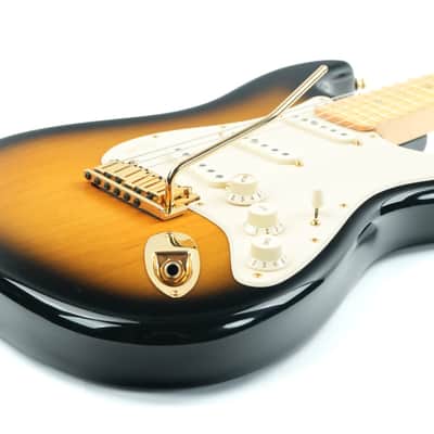 Fender American Deluxe 50th anniversary Stratocaster Sunburst 2004 image 12