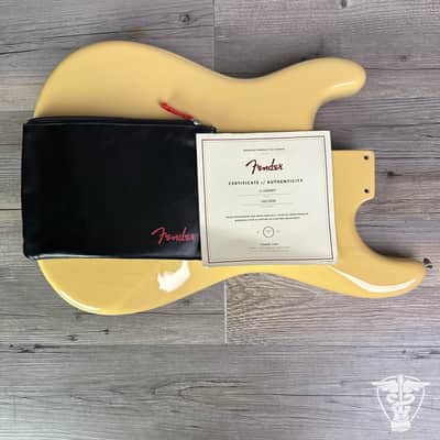 2022 Fender American Vintage 1957 Body image 4