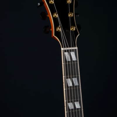 Eastman AR580CE Honeyburst Archtop Guitar NEW image 9