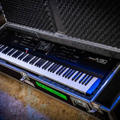 Roland A-90 88-Key Expandable Controller Keyboard EX OASIS