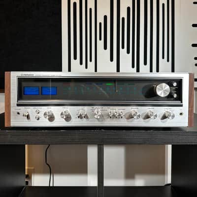 Pioneer SX-737 35-Watt Stereo Solid-State Receiver 1974 - 1976 - Silver image 2