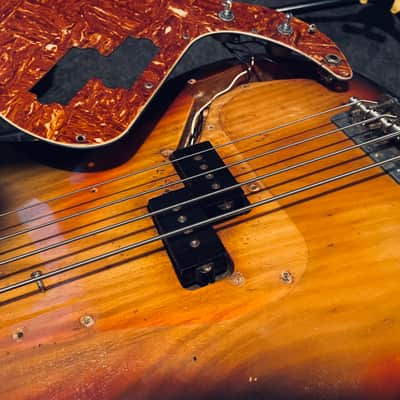 Fender Precision Bass 1975 image 16