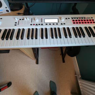 Korg KROSS 2 61-WH 61-Key Synthesizer Workstation 2017 - Present - White image 5
