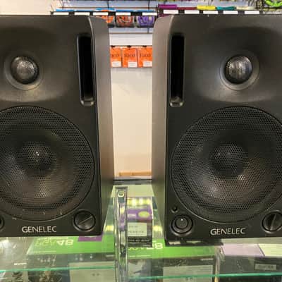 Used Genelec 1029A active studio monitor (pair) image 1