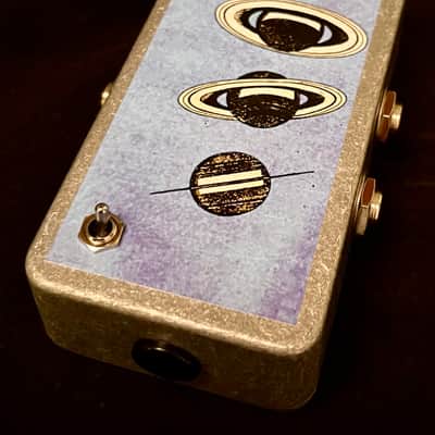 Saturnworks Buffered Splitter Pedal with Phase Inverter / Inversion Switches for Guitar or Bass - Handcrafted in California image 2