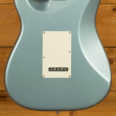 Fender American Ultra Luxe Vintage '60s Stratocaster - Rosewood - Ice Blue Metallic image 4