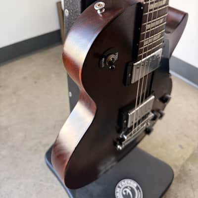 Gibson Les Paul Studio – Hard Case Included image 3
