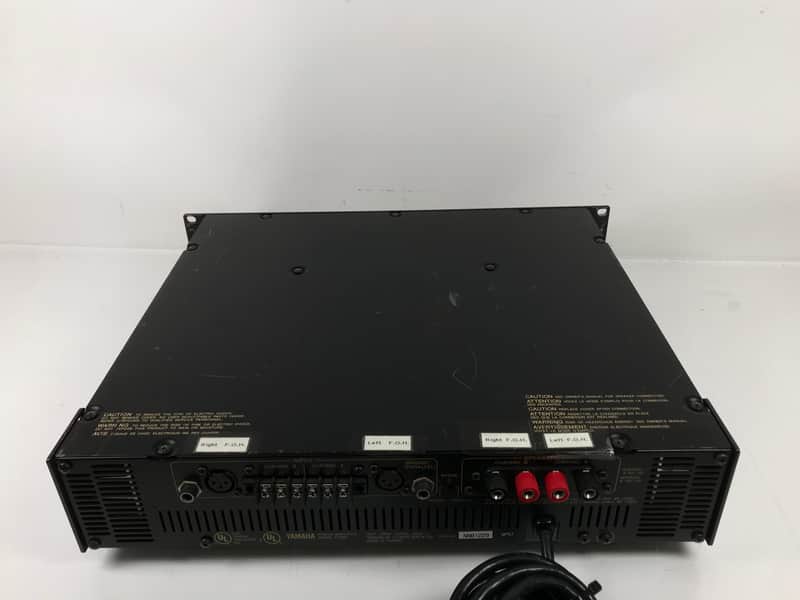Yamaha P3200 Stereo Power Amplifier 520 Watts Per Side 1000 Watts