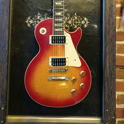 Gibson Les Paul Classic 2001 Cherry Sunburst image 1