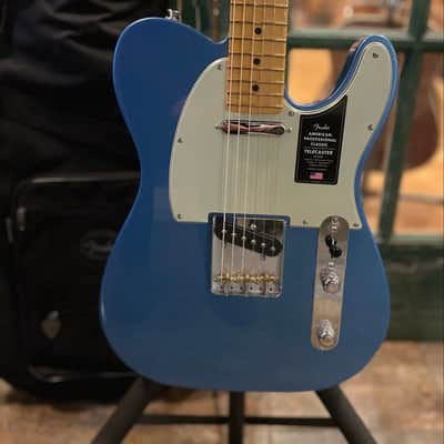 2025 Fender American Professional Classic Telecaster Lake Placid Blue Fender Bag image 5