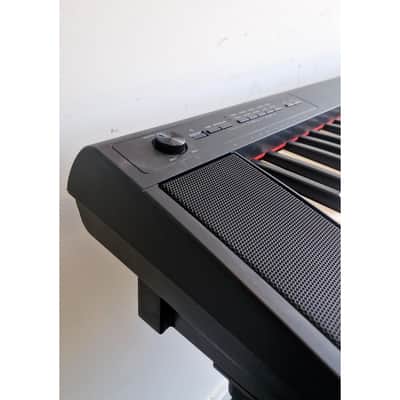 Yamaha Piaggero NP-12 - Musical Keyboards - Black - Excellent w/ Power Supply image 7